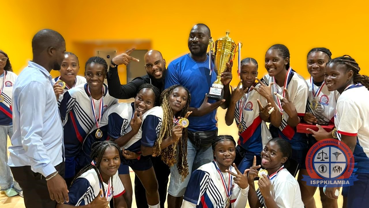 A Seleção de Andebol consagrada campeão do campeonato das Universidades realizada pela APDUL