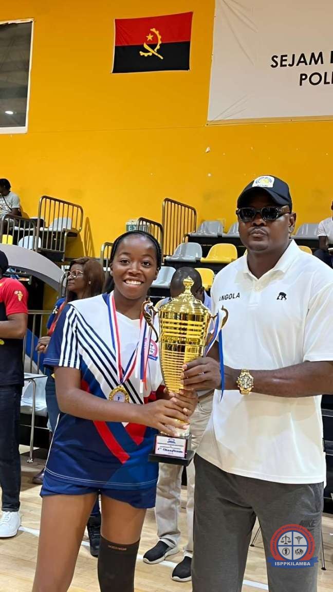 A Seleção de Andebol consagrada campeão do campeonato das Universidades realizada pela APDUL